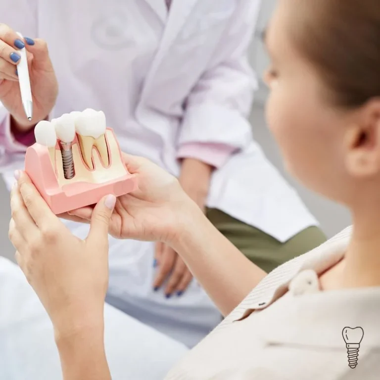Higiena implantów. Jak dbać o higienę jamy ustnej w przypadku implantów?