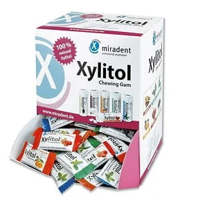 Miradent Xylitol MIX – 10 saszetek × 2 gumy z ksylitolem, mix smaków - obrazek 2